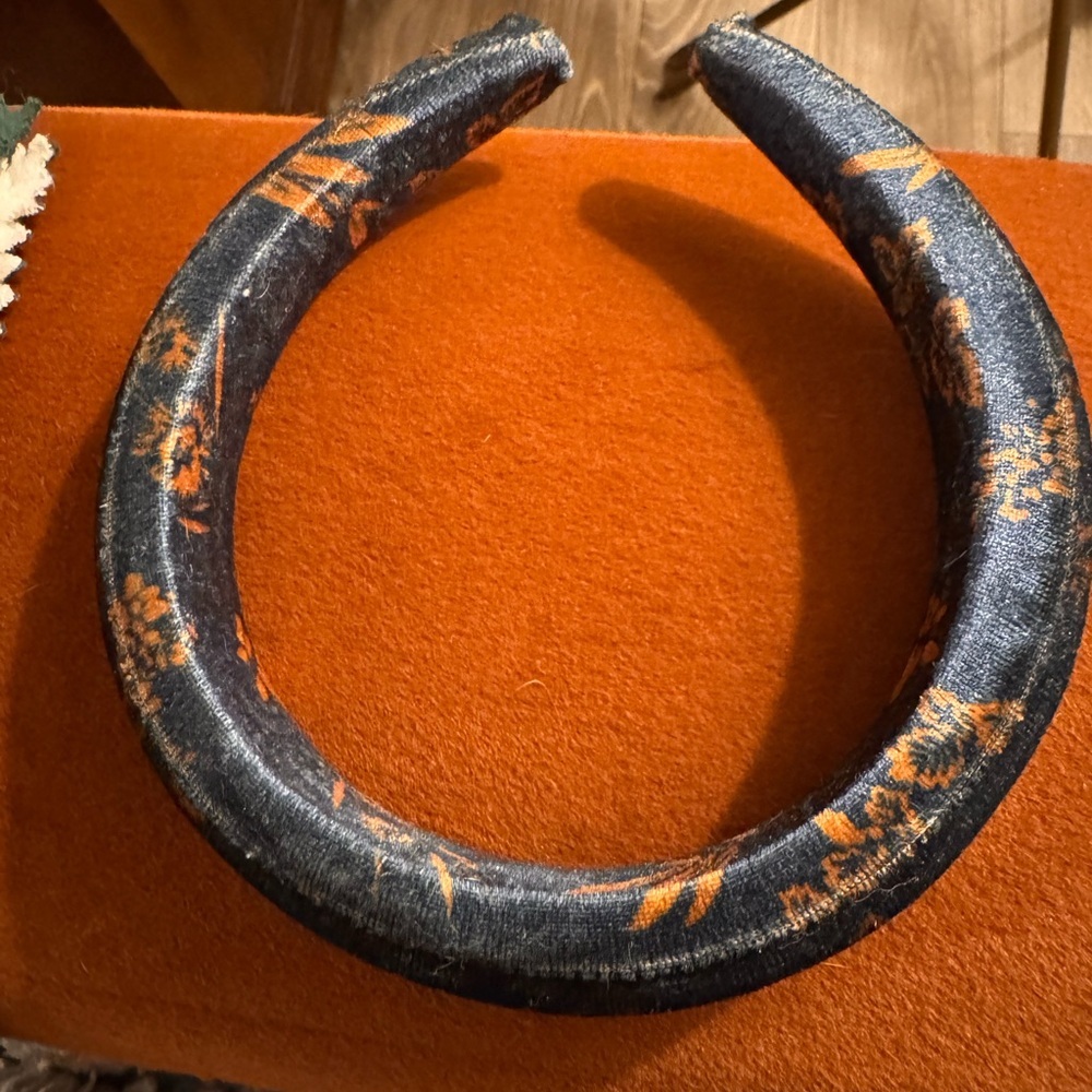 💙💛Floral Patterned Padded Headband - Picture 4 of 4